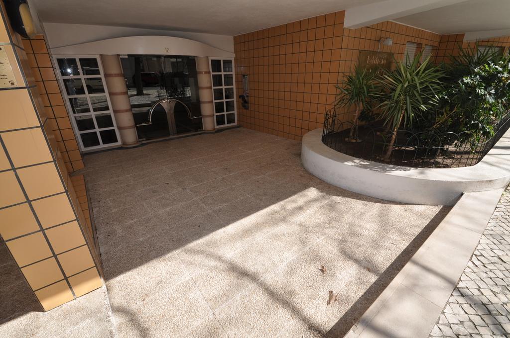 Apart Lisbon Pool Metro Garage Kamer foto