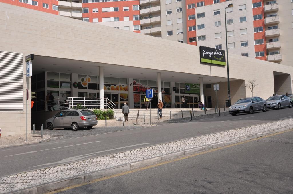 Apart Lisbon Pool Metro Garage Buitenkant foto